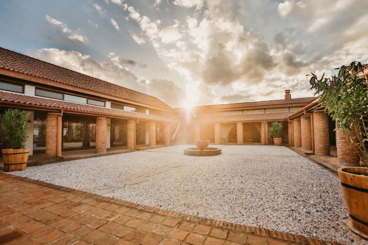 Chateau Mosmieri Hotel & Winery Telavi Luaran gambar