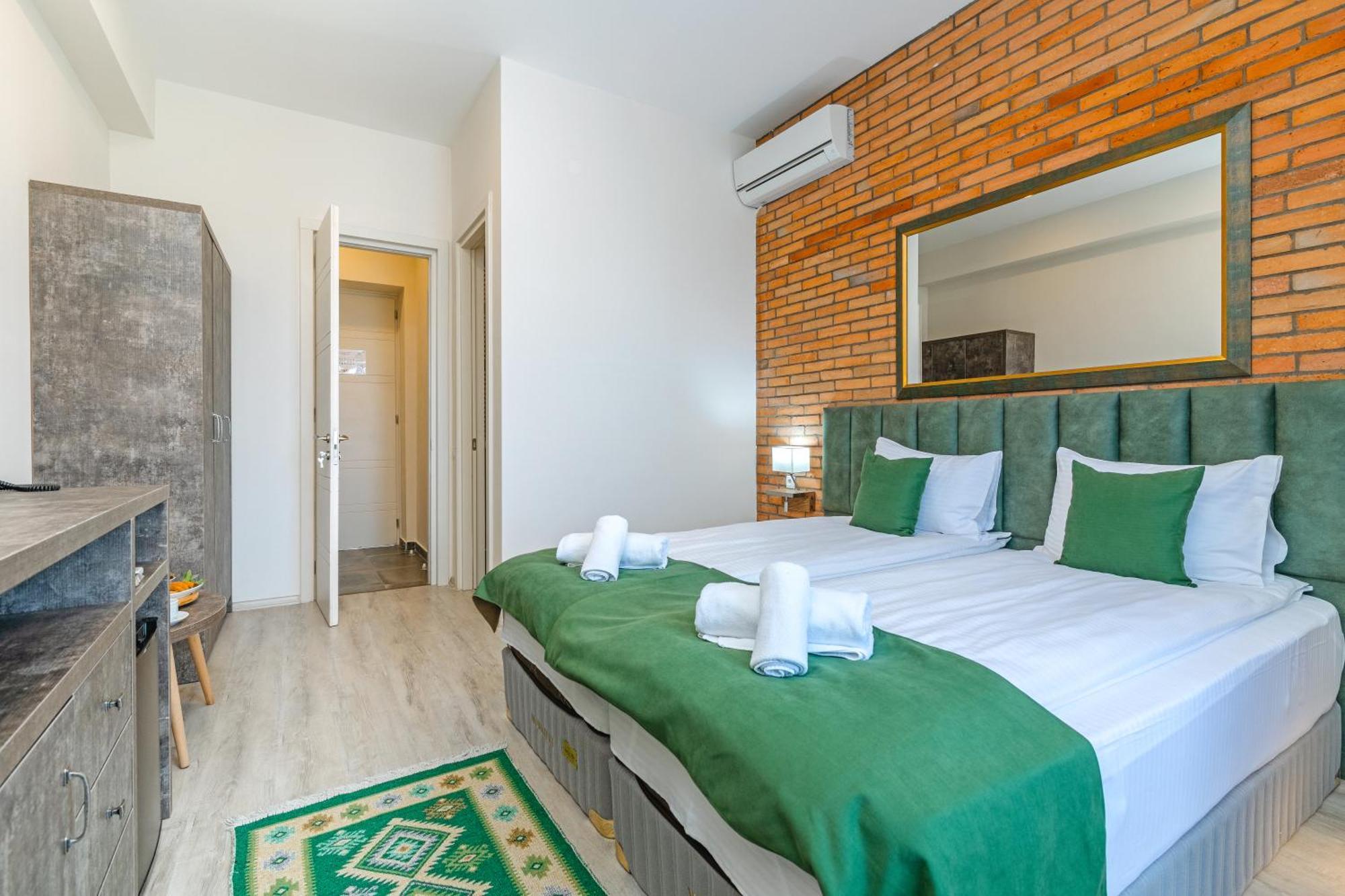 Chateau Mosmieri Hotel & Winery Telavi Bilik gambar
