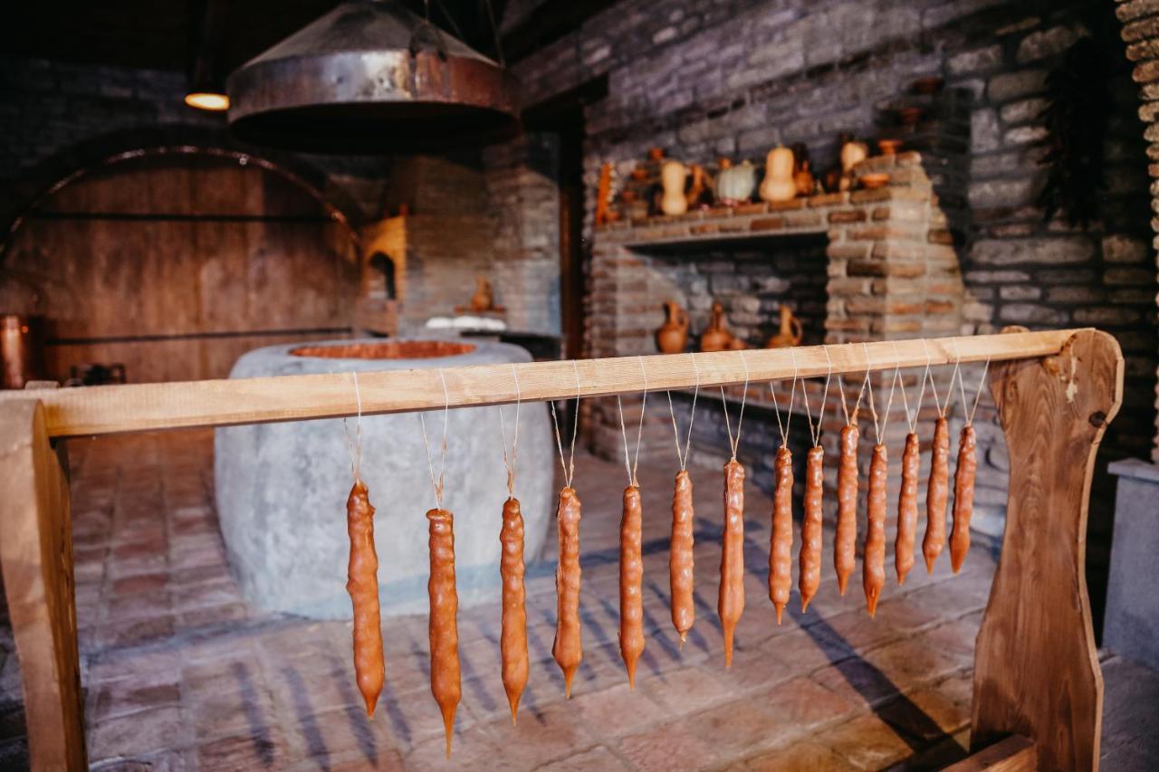 Chateau Mosmieri Hotel & Winery Telavi Luaran gambar
